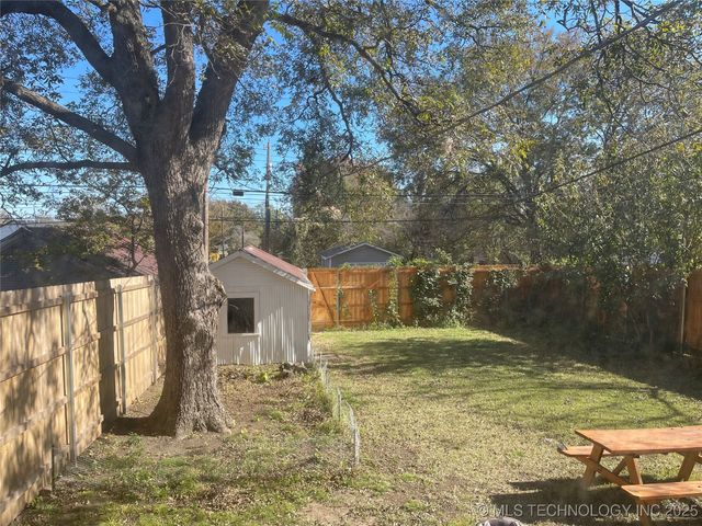 812 SE Delaware, Bartlesville, OK 74003