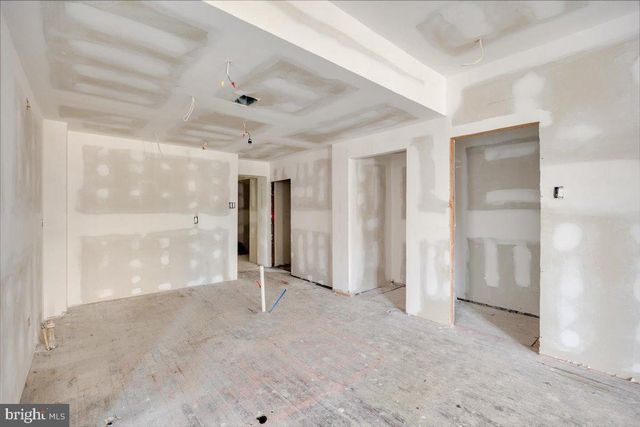 34 E 23RD ST, Chester, PA 19013