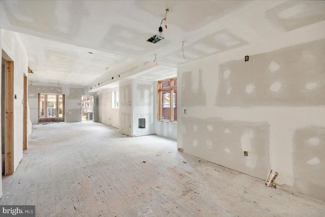 34 E 23RD ST, Chester, PA 19013