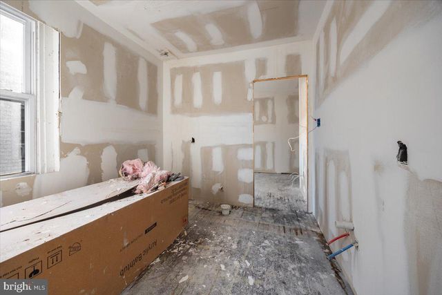 34 E 23RD ST, Chester, PA 19013