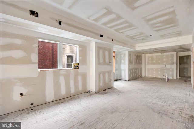 34 E 23RD ST, Chester, PA 19013