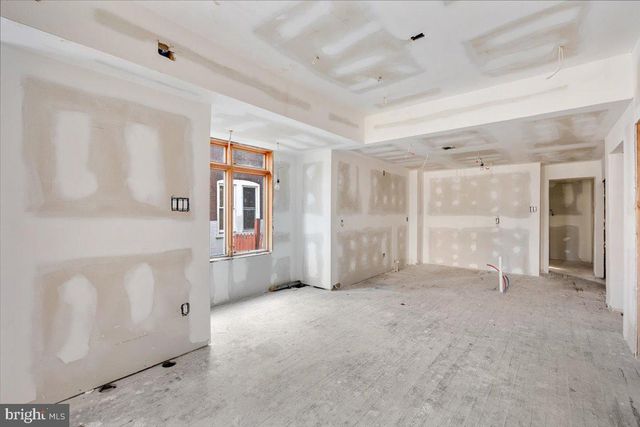 34 E 23RD ST, Chester, PA 19013