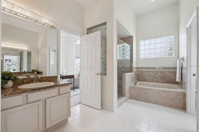 8146 CANYON LAKE CIRCLE, Orlando, FL 32835