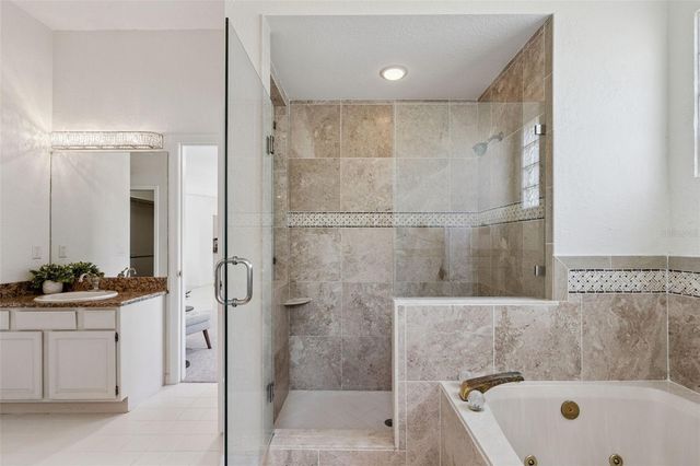 8146 CANYON LAKE CIRCLE, Orlando, FL 32835