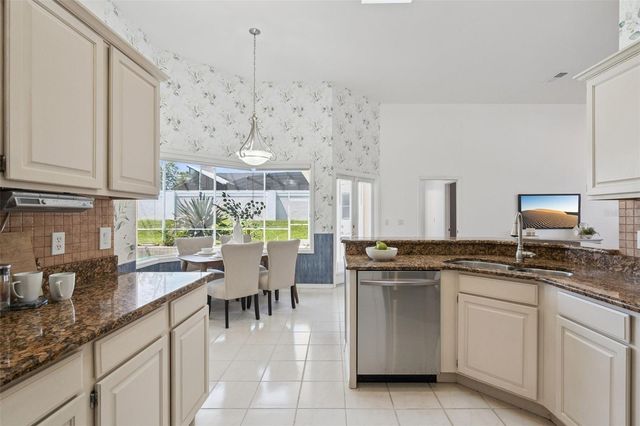 8146 CANYON LAKE CIRCLE, Orlando, FL 32835