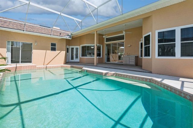 8146 CANYON LAKE CIRCLE, Orlando, FL 32835