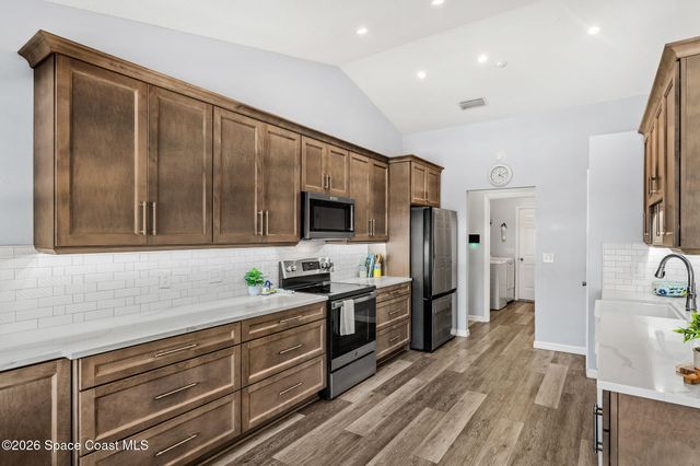 967 Douglas Street SE, Palm Bay, FL 32909