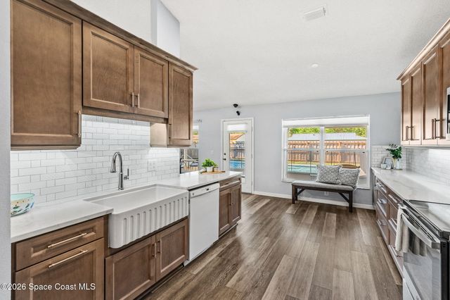 967 Douglas Street SE, Palm Bay, FL 32909