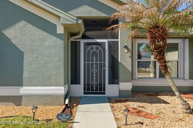 967 Douglas Street SE, Palm Bay, FL 32909