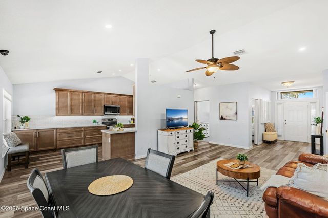 967 Douglas Street SE, Palm Bay, FL 32909