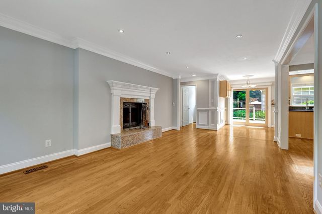 8995 PARLIAMENT DR, Burke, VA 22015