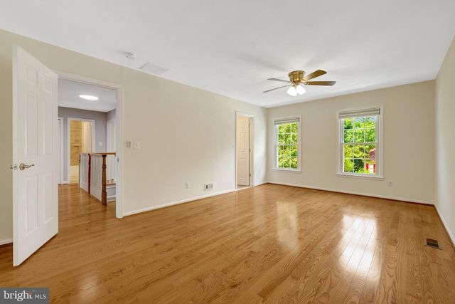 8995 PARLIAMENT DR, Burke, VA 22015