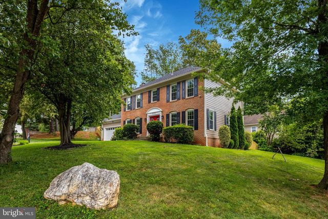 8995 PARLIAMENT DR, Burke, VA 22015