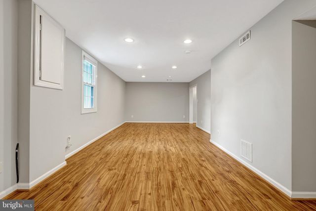 8995 PARLIAMENT DR, Burke, VA 22015