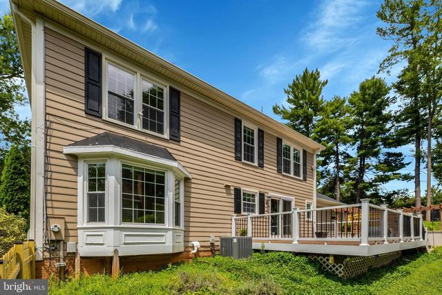 8995 PARLIAMENT DR, Burke, VA 22015