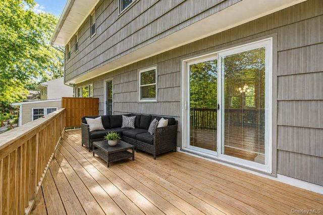 10 Lundy Lane, Larchmont, NY 10538
