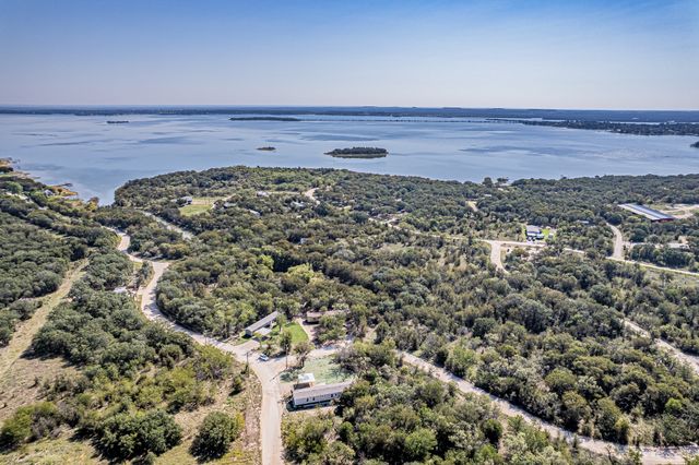 408 Sleepy Meadow Drive, Runaway Bay, TX 76426