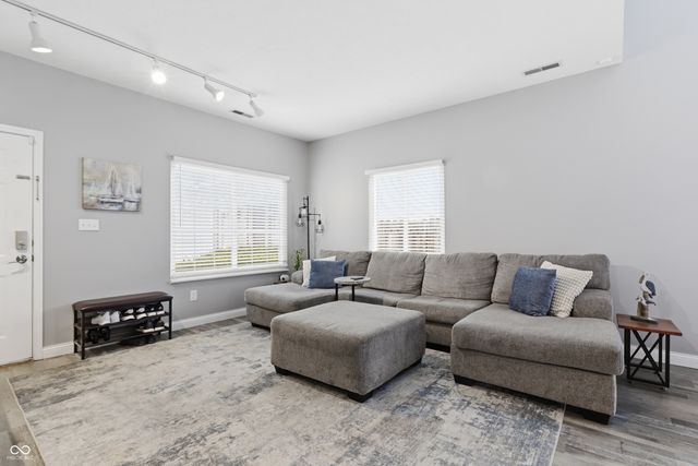 759 Mountain Pine Drive, Greenwood, IN 46143