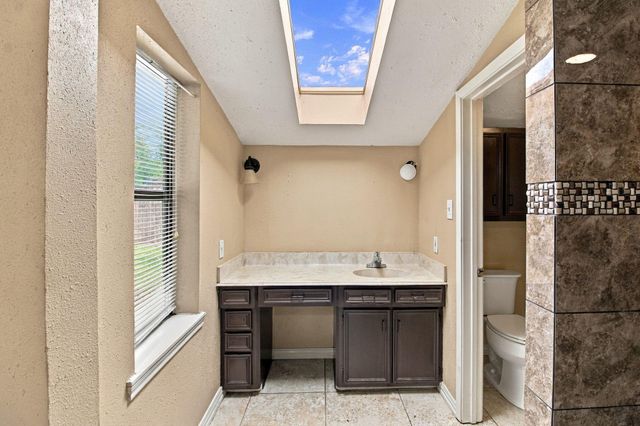 2525 Pickerton Drive, Deer Park, TX 77536