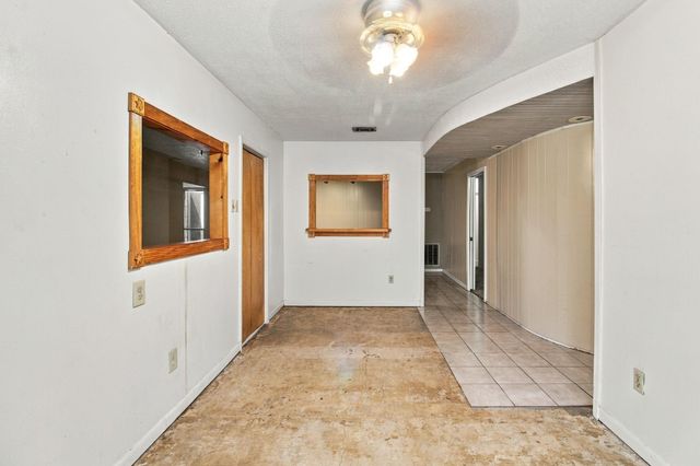 2525 Pickerton Drive, Deer Park, TX 77536