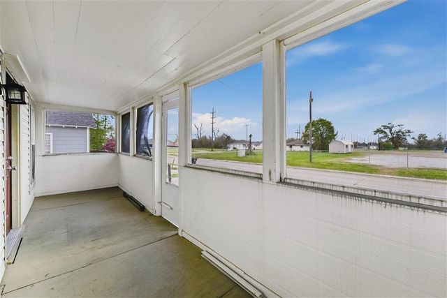 325 N Blake St, Lake Charles, LA 70601