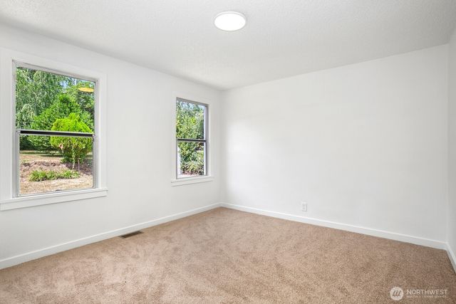 15513 8th Avenue NE, Shoreline, WA 98155