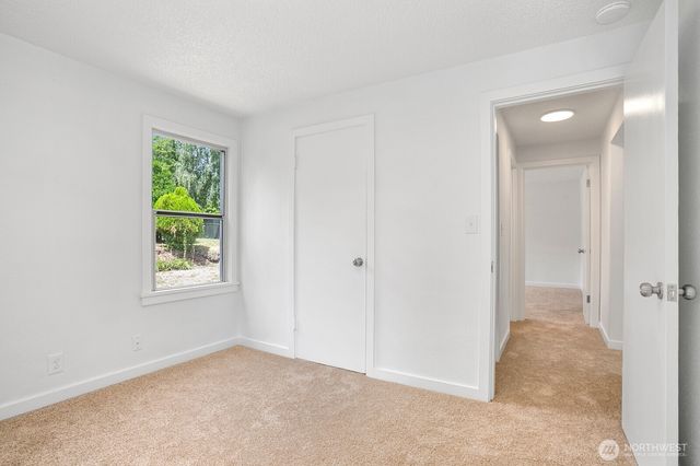 15513 8th Avenue NE, Shoreline, WA 98155