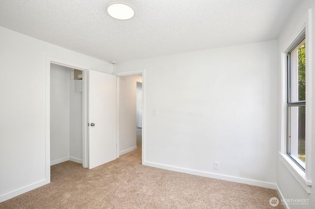 15513 8th Avenue NE, Shoreline, WA 98155