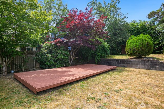 15513 8th Avenue NE, Shoreline, WA 98155