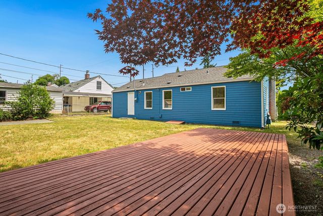 15513 8th Avenue NE, Shoreline, WA 98155