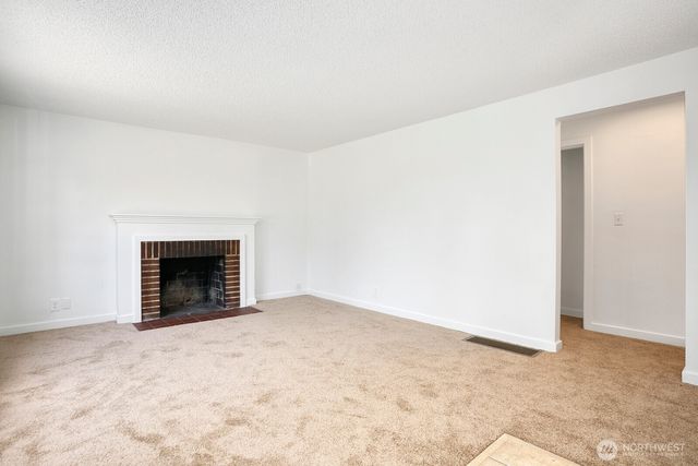 15513 8th Avenue NE, Shoreline, WA 98155