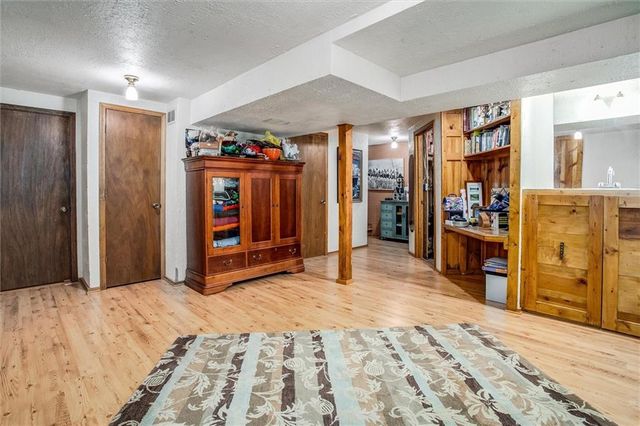 507 NE Karapat Drive, Kansas City, MO 64155