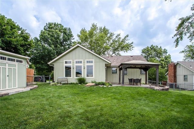 507 NE Karapat Drive, Kansas City, MO 64155