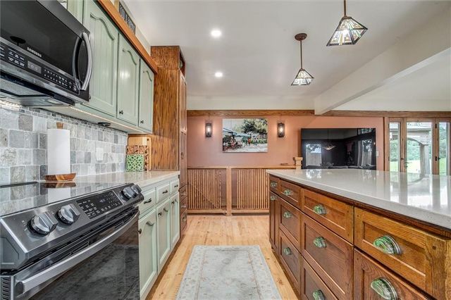 507 NE Karapat Drive, Kansas City, MO 64155
