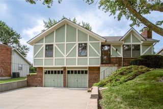 507 NE Karapat Drive, Kansas City, MO 64155