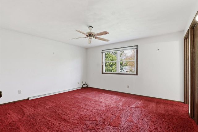 3113 N PEACHTREE LANE, Appleton, WI 54911
