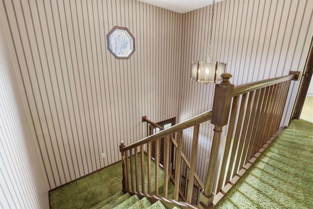 3113 N PEACHTREE LANE, Appleton, WI 54911