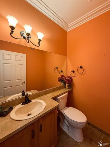 22901 Woodcreek Drive, Taylor, MI 48180