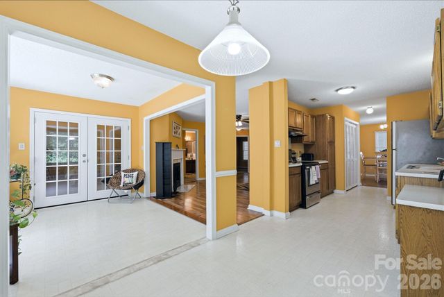 5837 Amity Springs Drive, Charlotte, NC 28212