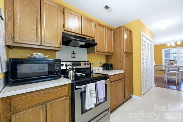 5837 Amity Springs Drive, Charlotte, NC 28212