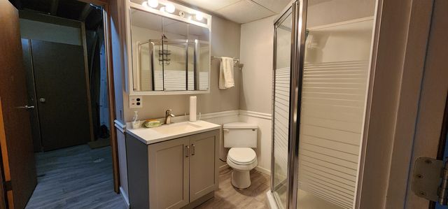 2525 Skyline Dr NW, Minot, ND 58703