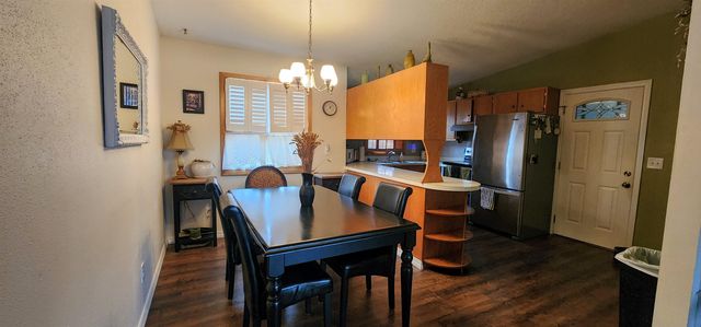 2525 Skyline Dr NW, Minot, ND 58703