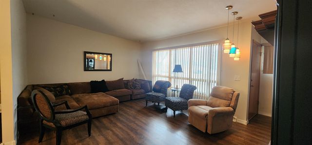 2525 Skyline Dr NW, Minot, ND 58703