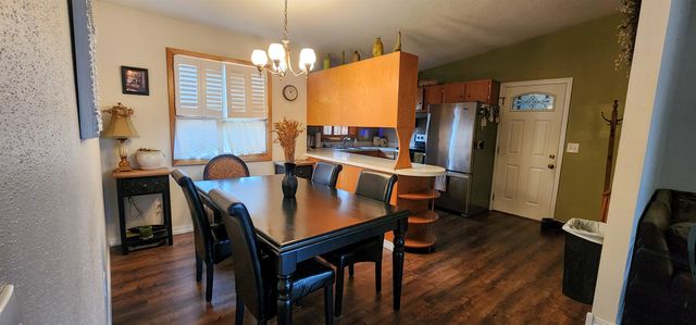 2525 Skyline Dr NW, Minot, ND 58703