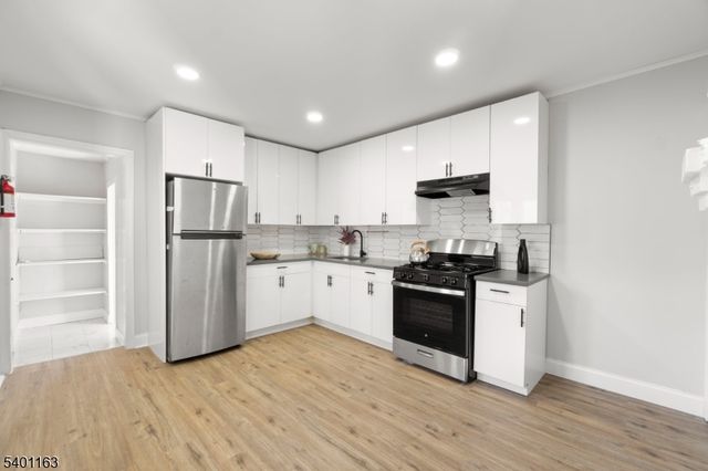 13 Orange Pl, Irvington Twp., NJ 07111