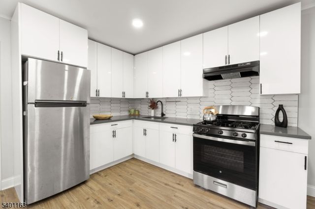 13 Orange Pl, Irvington Twp., NJ 07111