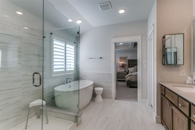 441 Jones Street, Grapevine, TX 76051