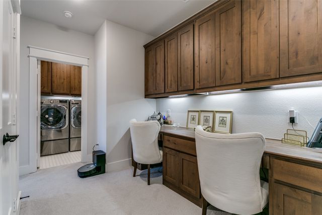 441 Jones Street, Grapevine, TX 76051