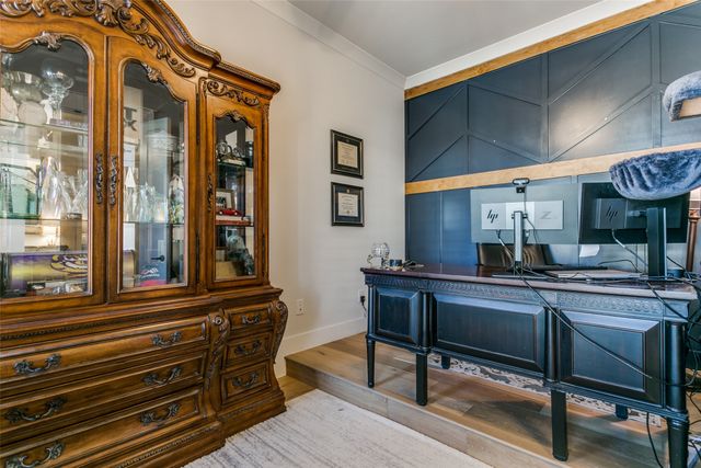441 Jones Street, Grapevine, TX 76051