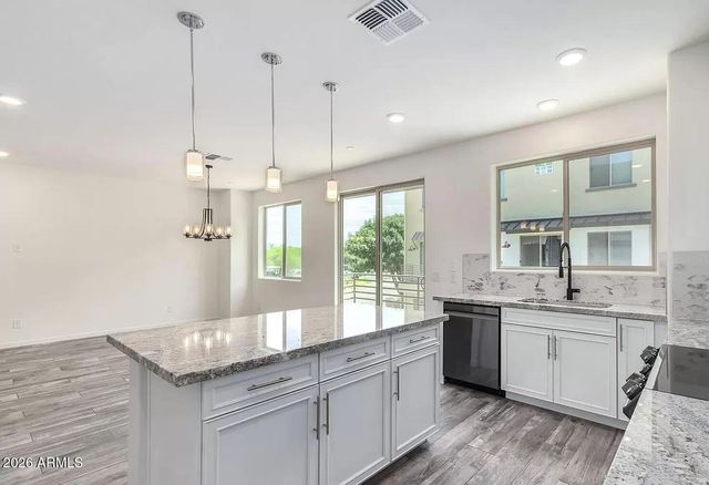 300 N GILA SPRINGS Boulevard 282, Chandler, AZ 85226